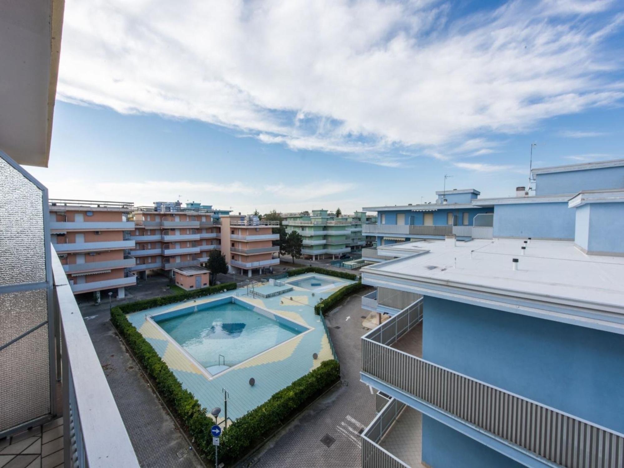 Flat With Parking Space And Shared Pool Apartment Bibione Exterior photo