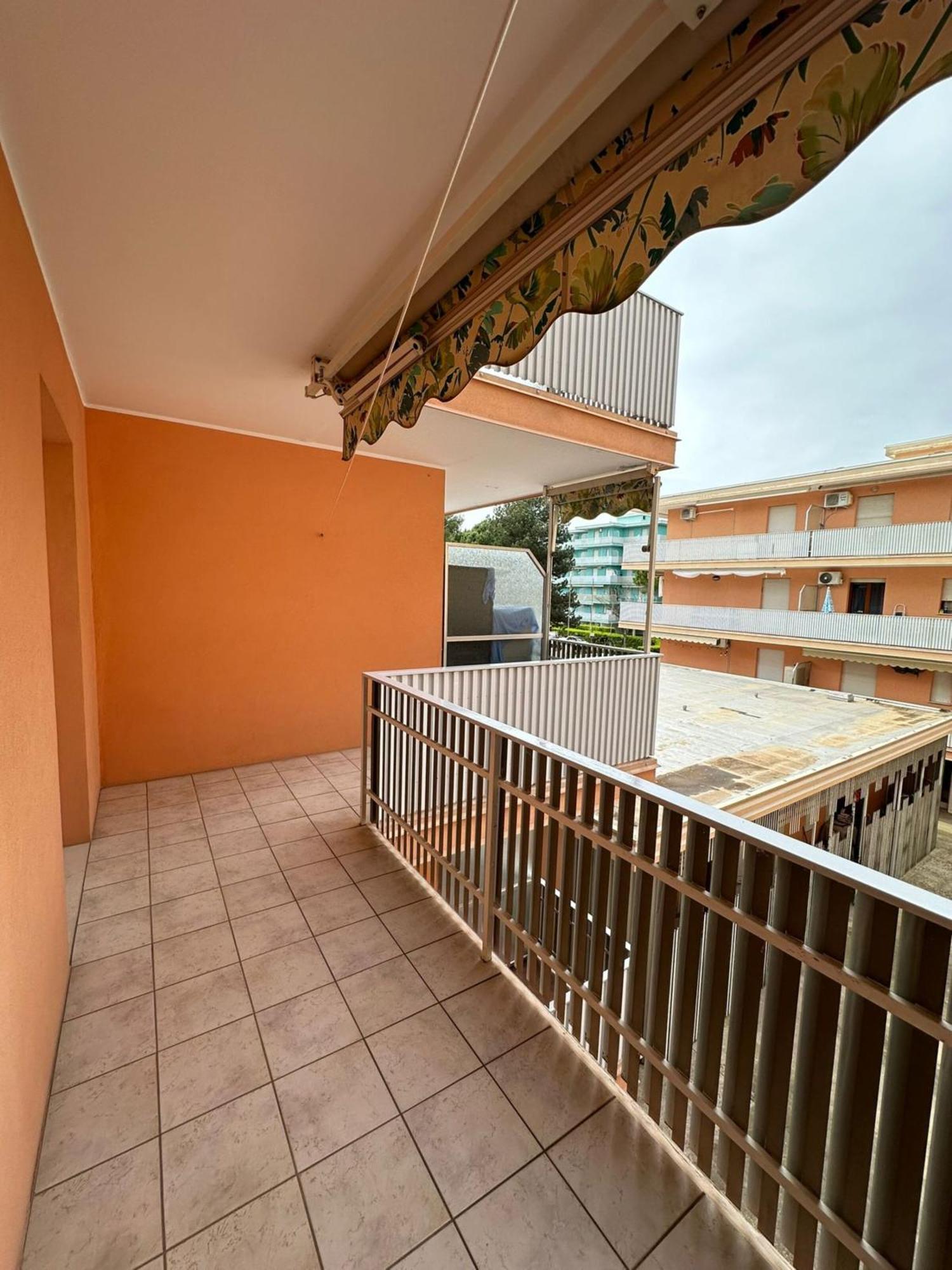 Flat With Parking Space And Shared Pool Apartment Bibione Exterior photo