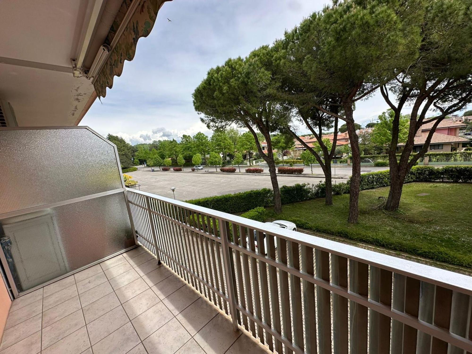 Flat With Parking Space And Shared Pool Apartment Bibione Exterior photo